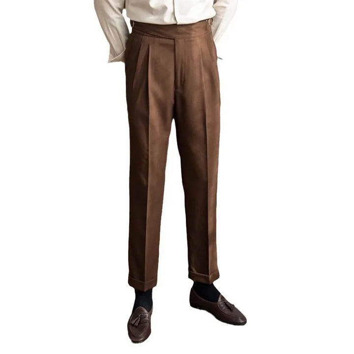 Herren Hose | Bundfalte Design | Gürtel Detail | Sommer