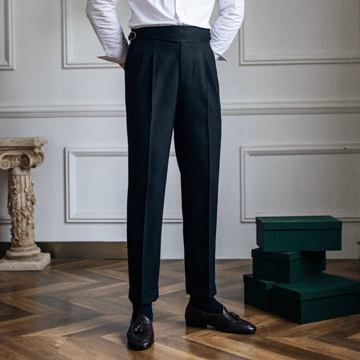 Herren Hose | Bundfalte Design | Gürtel Detail | Sommer