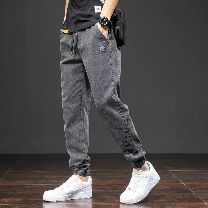 Herren Jogger-Hose mit Tapered Leg - Moderner Schnitt - Schwarz