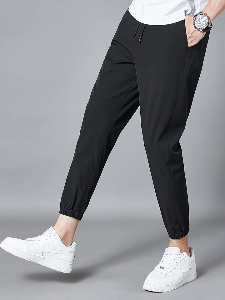 Herren Jogginghose | Minimalistischer Stil & Leichtgewicht | Sommerhose mit Elastischem Bund und Taschen
