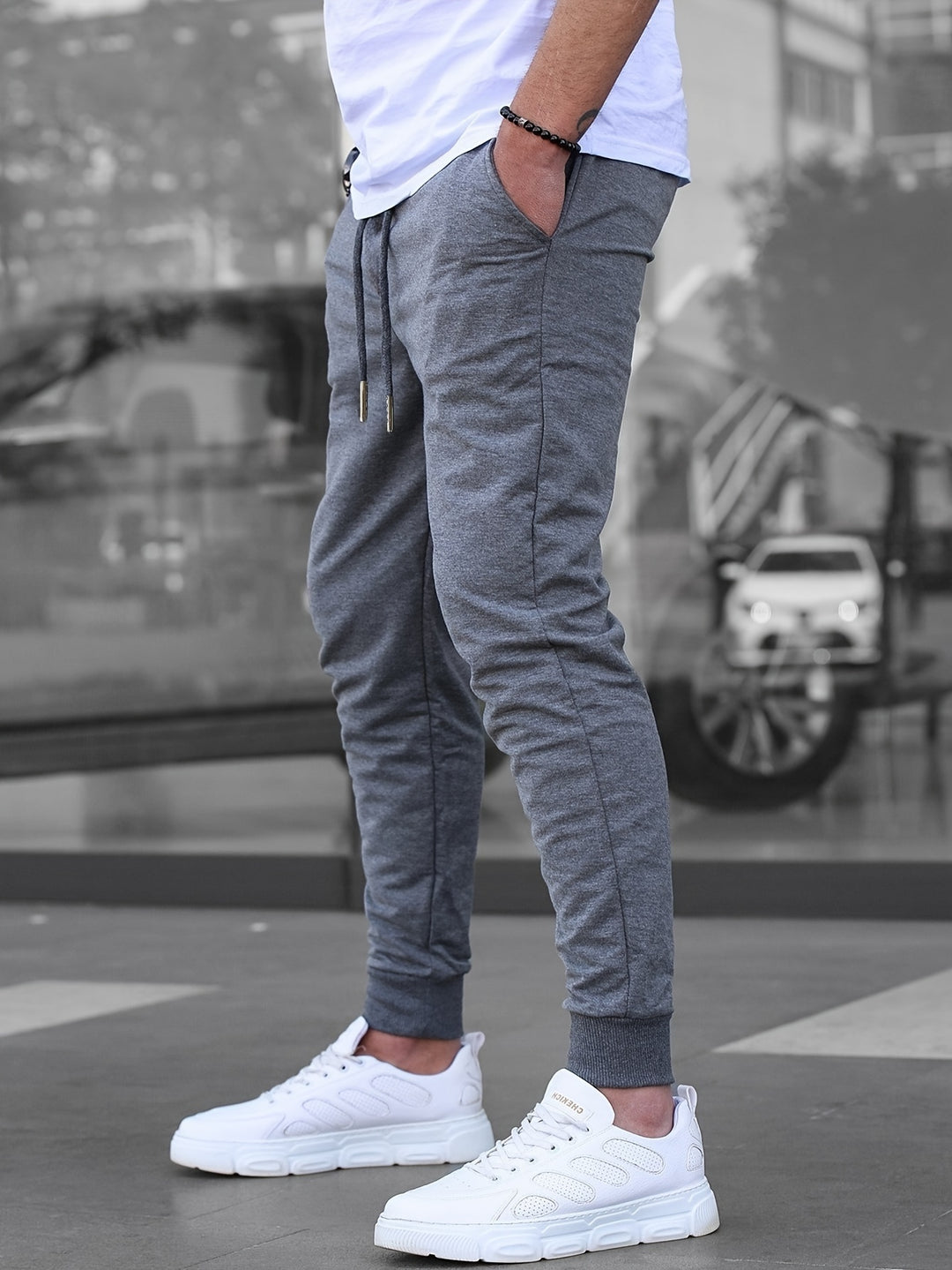 Herren Jogginghose | Multipocket & Leichtgewicht | Skinny Fit Trainingshose | Einfarbig