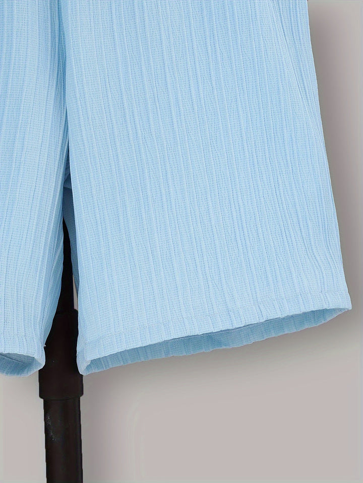 Herren Set | Frisch & Stilvoll | Strukturiertes Shirt & Kurze Hose | Elastischer Bund