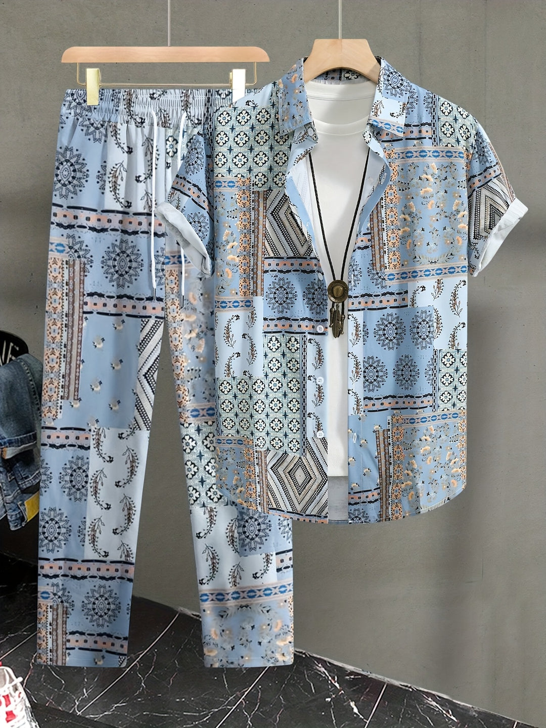 Herren Set | Geometrisches Muster 2-teiliges Set | Kurzarmshirt & Hose für den Sommer