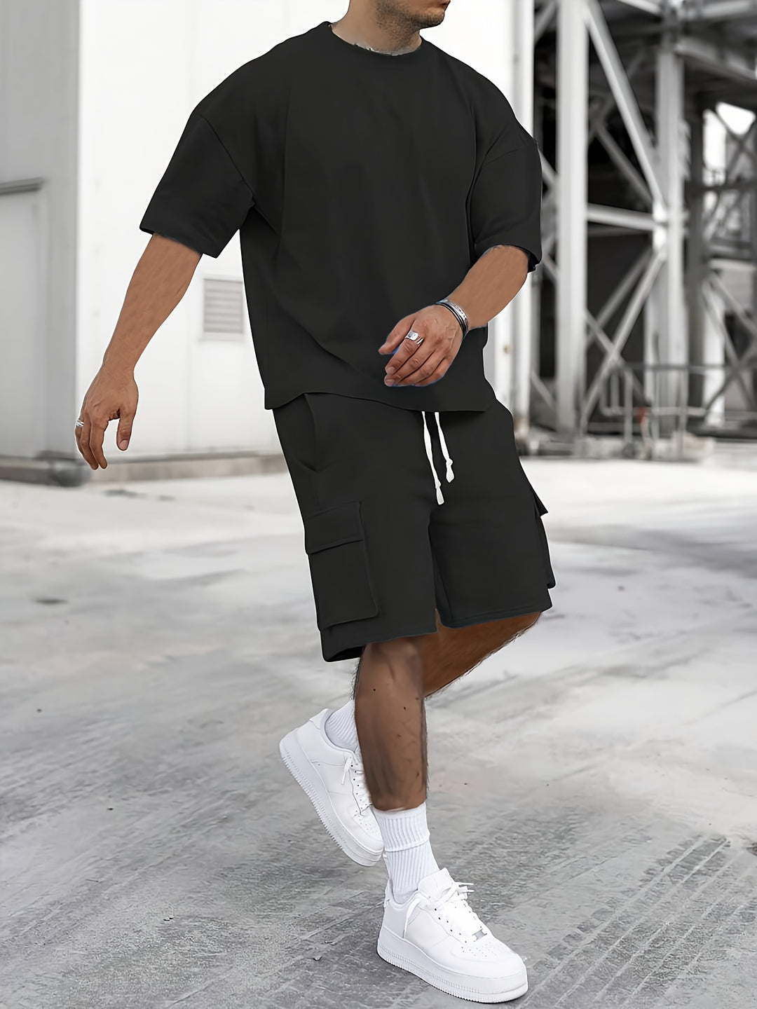 Herren-Set | Trendy & Vielseitig | Bequemes T-Shirt & Cargo-Shorts | Mit Taschen