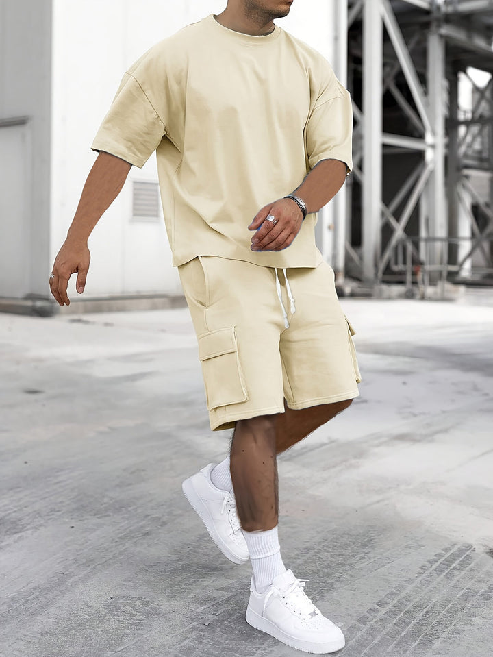 Herren-Set | Trendy & Vielseitig | Bequemes T-Shirt & Cargo-Shorts | Mit Taschen