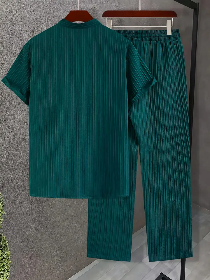 Herrenanzug | Modern & Stilvoll | Texturiertes Wellenmuster | Kurze Ärmel & Lange Hose