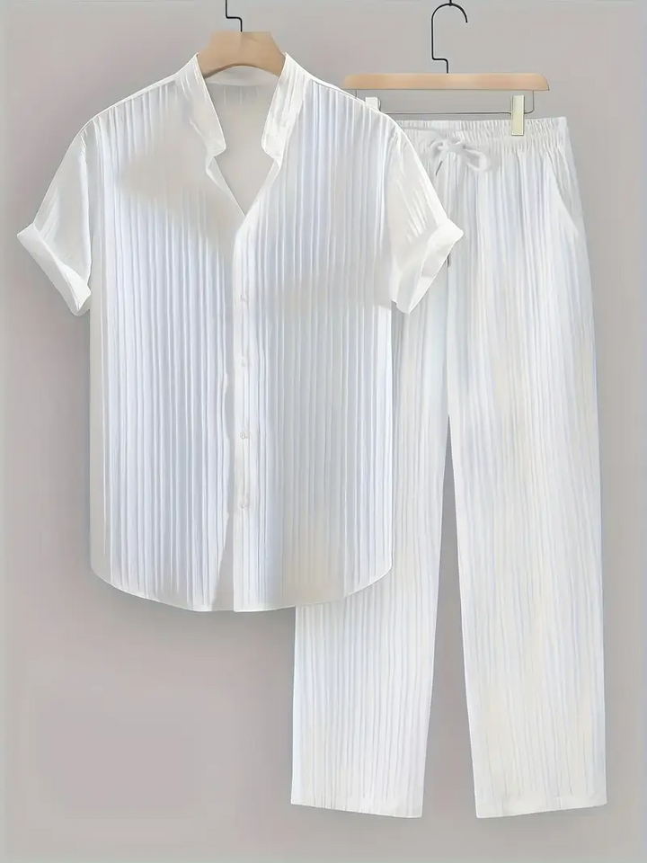 Herrenanzug | Modern & Stilvoll | Texturiertes Wellenmuster | Kurze Ärmel & Lange Hose