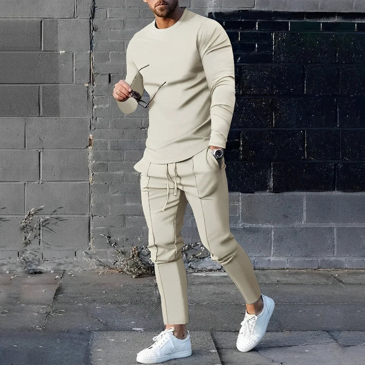 Zeitloser Herrenpullover und -hose mit langen Ärmeln für mühelosen Stil und Komfort | Kevin